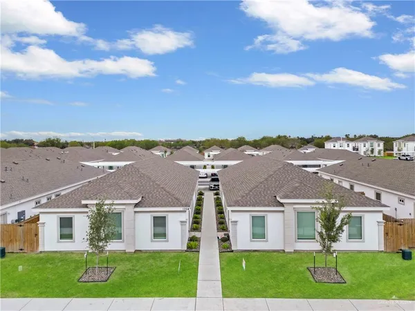 $1,000 | 1208 Shavano Drive, Unit 2, Edinburg, TX 78541