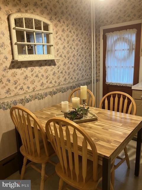 133 West Ritner Street Philadelphia, PA 19148 - Photo 13 of 43 Eat in kitchen to yard