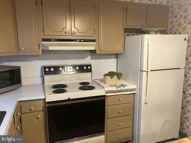 133 West Ritner Street Philadelphia, PA 19148 - Photo 15 of 43 Newer refrigerator included