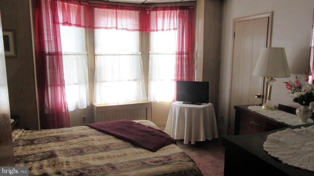 133 West Ritner Street Philadelphia, PA 19148 - Photo 23 of 43 Primary/front BR #1