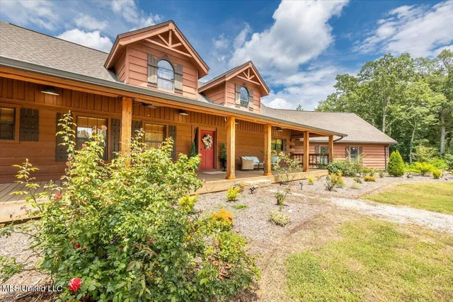 $460,000 | 159 County Road 294, Abbeville, MS 38601