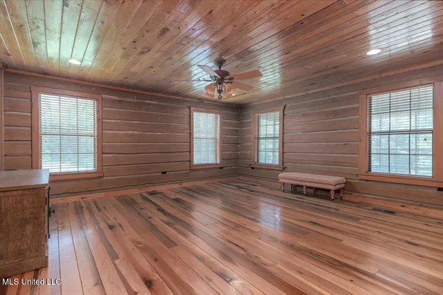 $460,000 | 159 County Road 294, Abbeville, MS 38601