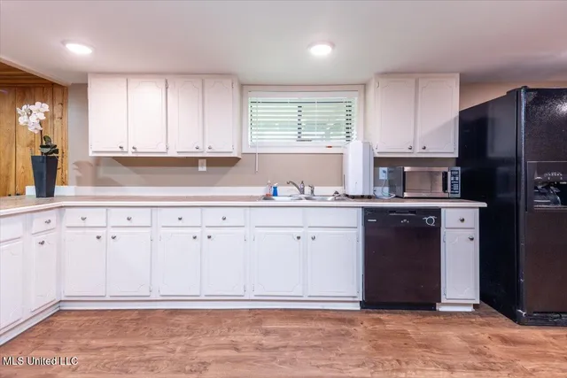 $460,000 | 159 County Road 294, Abbeville, MS 38601