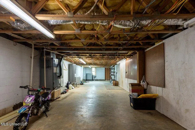 $460,000 | 159 County Road 294, Abbeville, MS 38601