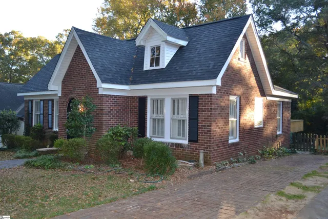 $3,500 | 40 Lanneau Drive, Greenville, SC 29605