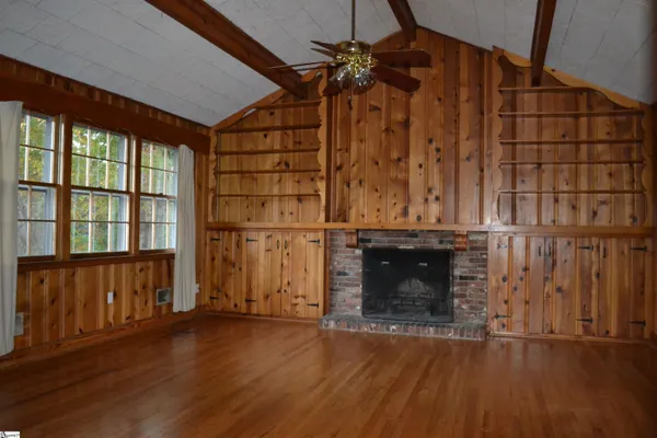 $3,500 | 40 Lanneau Drive, Greenville, SC 29605