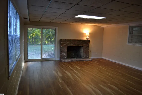 $3,500 | 40 Lanneau Drive, Greenville, SC 29605