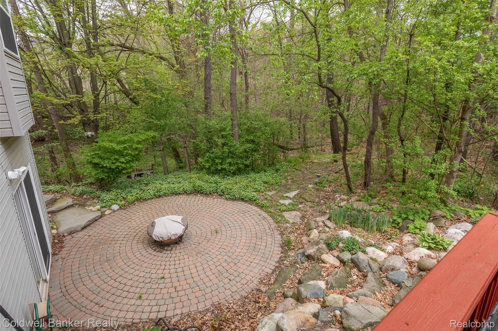 78 Eagle Ridge Road Lake Orion, MI 48360 - Photo 31 of 33 Walkout Basement Patio Space.jpg