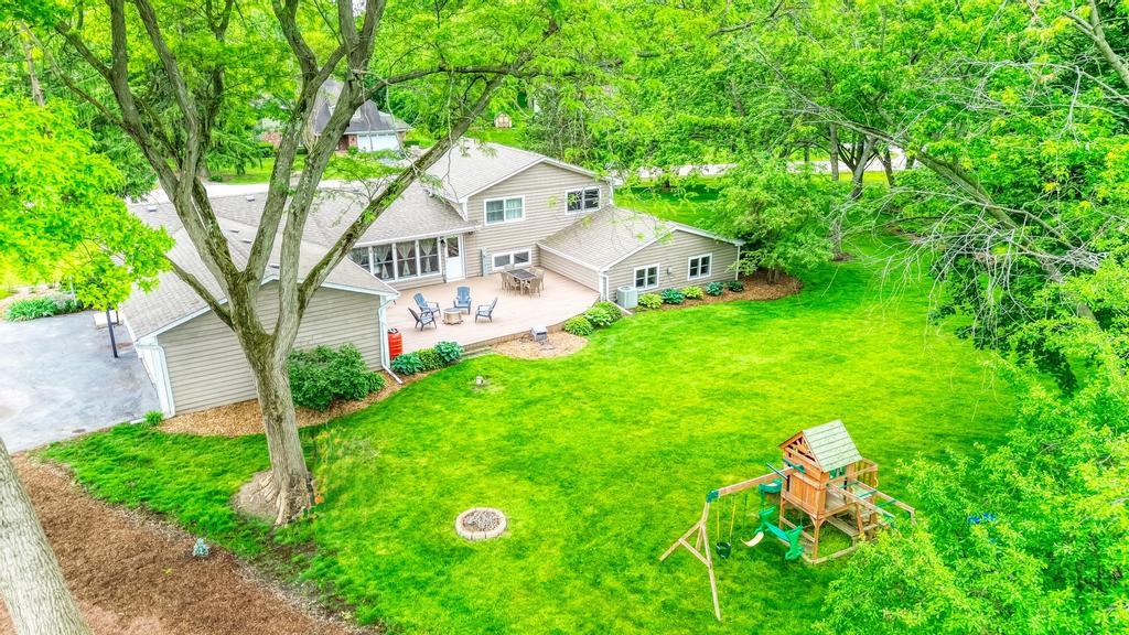 325 Canterbury Lane Inverness, IL 60010 - Photo 50 of 54