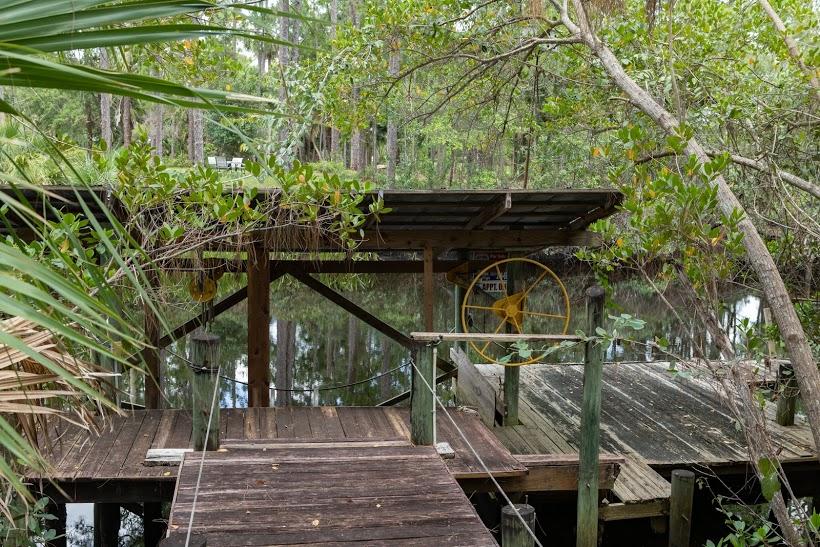 7169 Southeast Rivers Edge Street Jupiter, FL 33458 - Photo 3 of 39 a view of outdoor space and deck