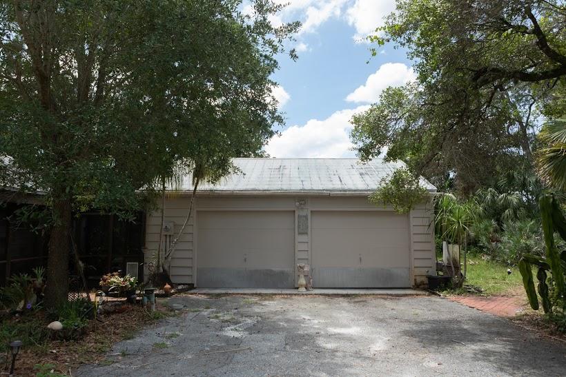 7169 Southeast Rivers Edge Street Jupiter, FL 33458 - Photo 8 of 39 a view of outdoor space and yard