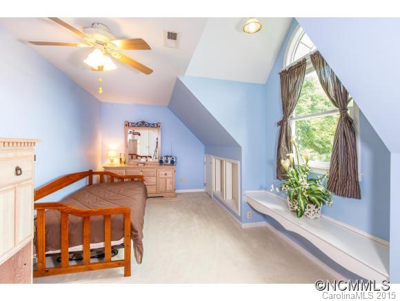 200 Crestview Drive Brevard, NC 28712 - Photo 9 of 23 Gallery Image 9