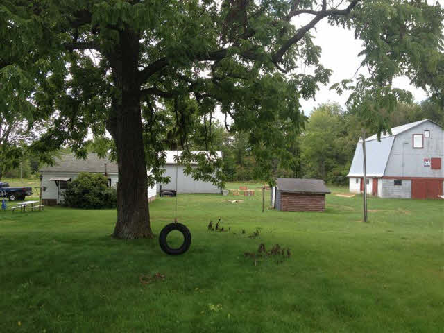 13200 South Hemlock Road Chesaning, MI 48616 - Photo 8 of 8 20098861-7.JPG