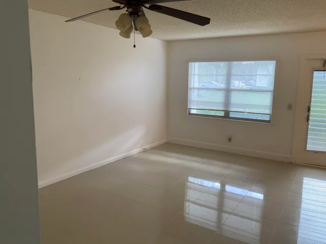 $1,600 | 223 Fanshaw F, Boca Raton, FL 33434