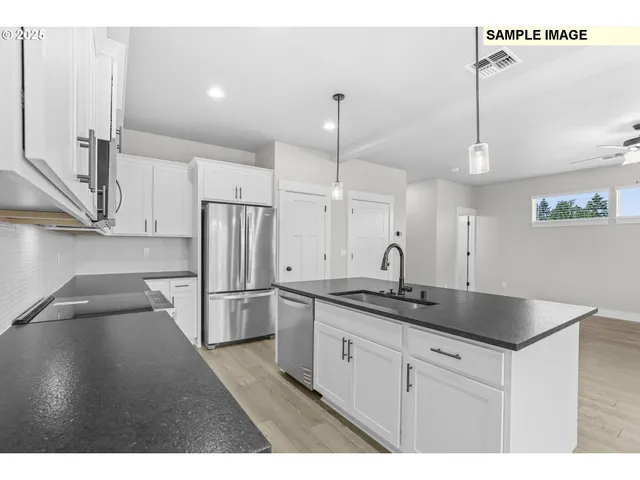 $739,900 | 313 East Caribou Court, La Center, WA 98629