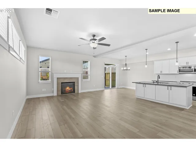 $739,900 | 313 East Caribou Court, La Center, WA 98629