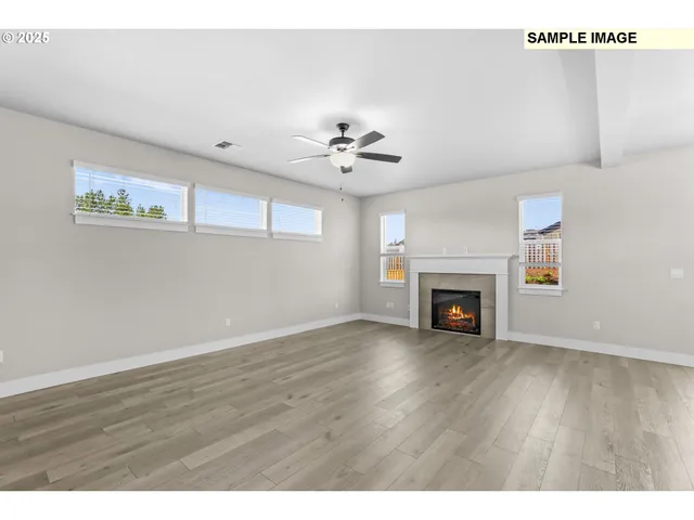 $739,900 | 313 East Caribou Court, La Center, WA 98629