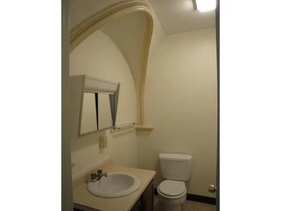 $1,621 | 124 Orange Street, Unit 202, Manchester, NH 03104