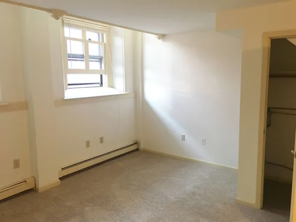 $1,621 | 124 Orange Street, Unit 202, Manchester, NH 03104