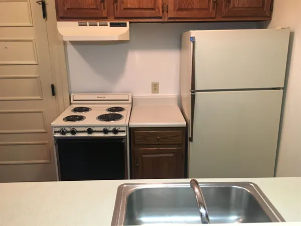 $1,621 | 124 Orange Street, Unit 202, Manchester, NH 03104
