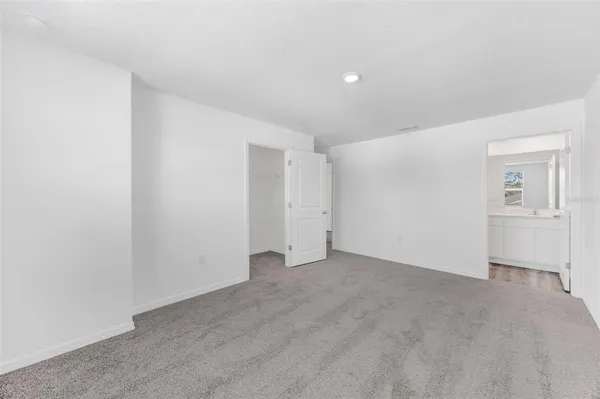 $2,100 | 1011 Spotted Egret Loop, Ruskin, FL 33570