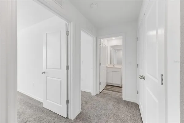 $2,100 | 1011 Spotted Egret Loop, Ruskin, FL 33570