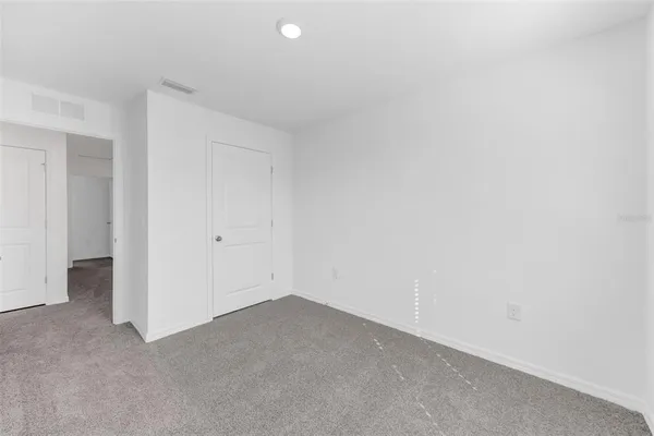 $2,100 | 1011 Spotted Egret Loop, Ruskin, FL 33570