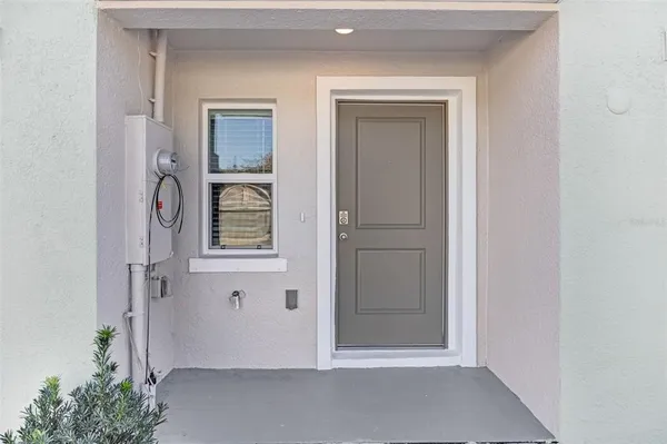 $2,100 | 1011 Spotted Egret Loop, Ruskin, FL 33570