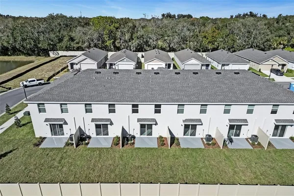 $2,100 | 1011 Spotted Egret Loop, Ruskin, FL 33570