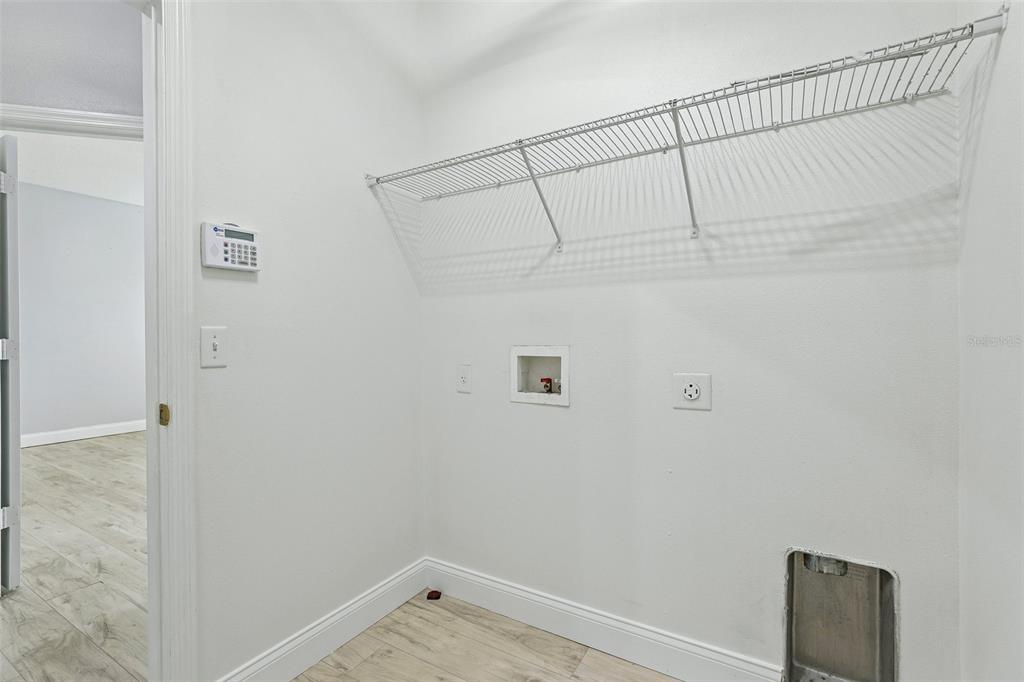 4362 Sun Center Road Mulberry, FL 33860 - Photo 37 of 44 Gallery Image 37