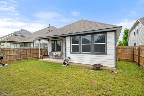 $325,000 | 11917 Cimaizon Drive, Austin, TX 78725