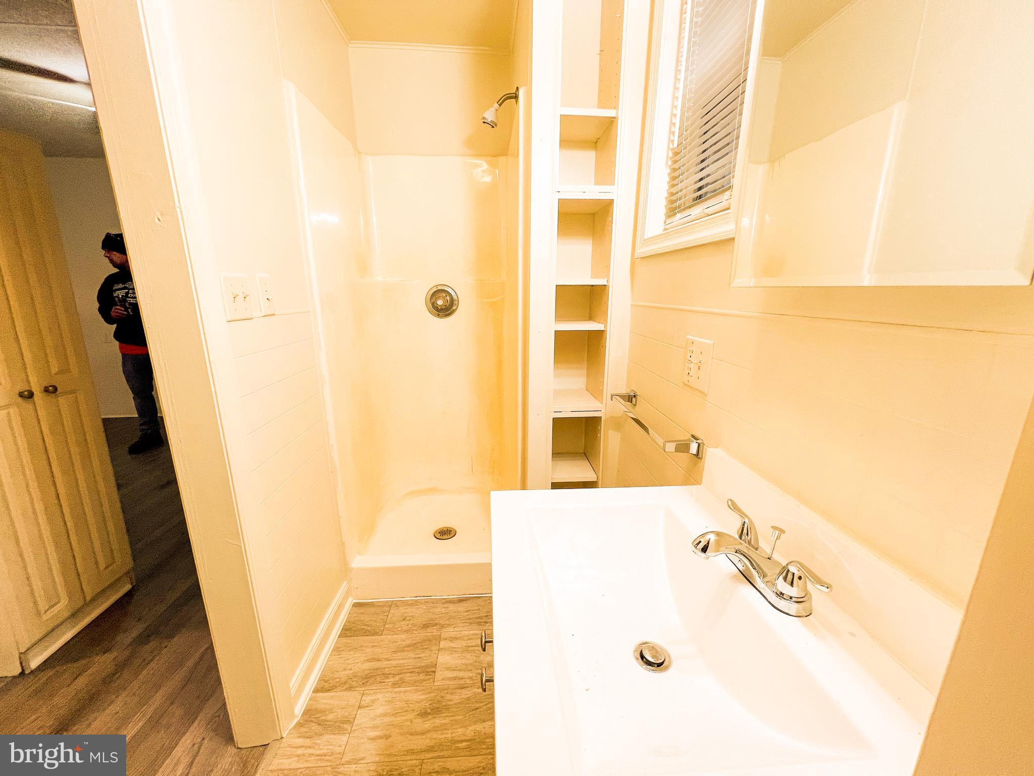 503 Manor Street Lancaster, PA 17603 - Photo 17 of 23 Bathroom