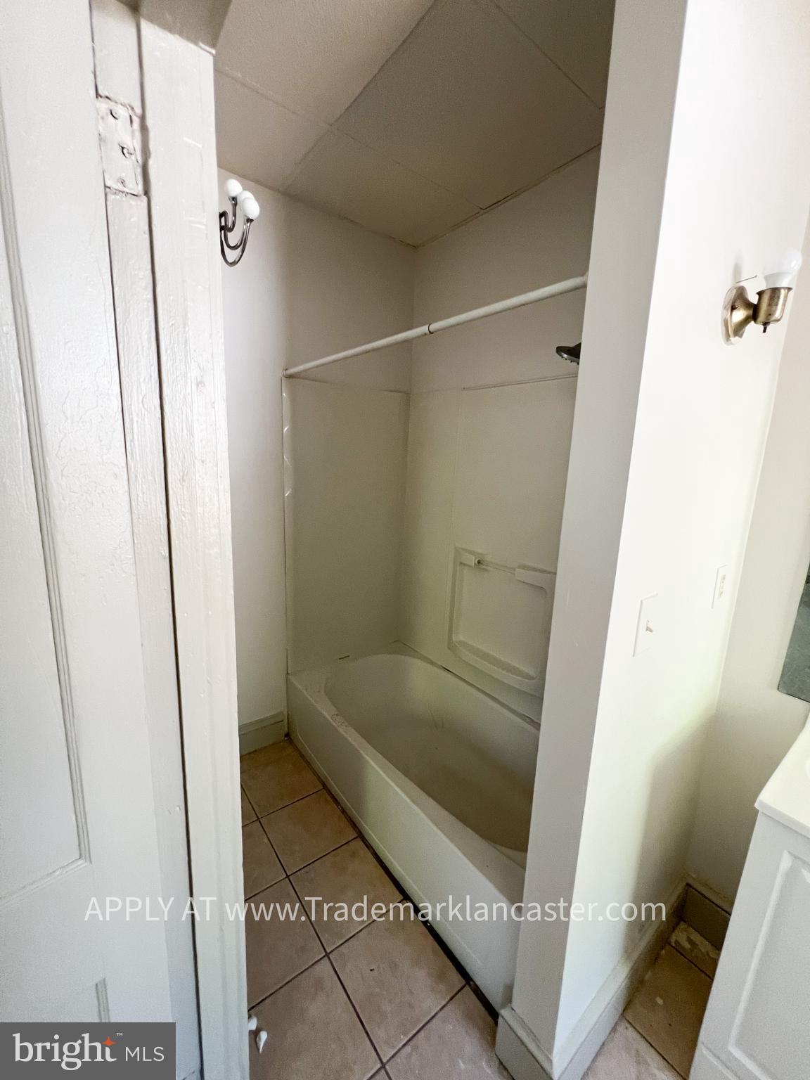 503 Manor Street Lancaster, PA 17603 - Photo 23 of 23 Bathroom