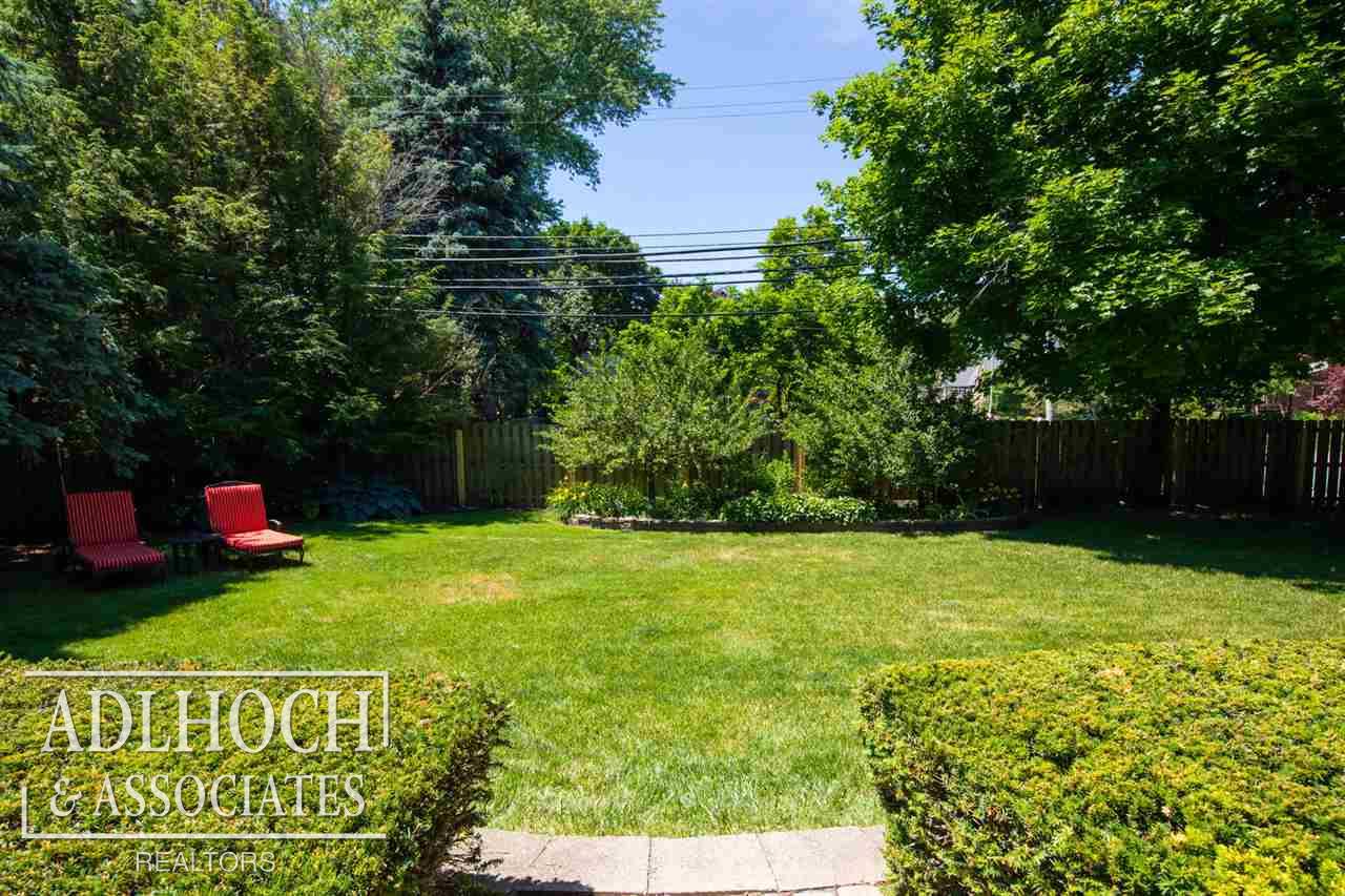 875 Trombley Road Grosse Pointe, MI 48230 - Photo 57 of 69 50016347-57.JPG