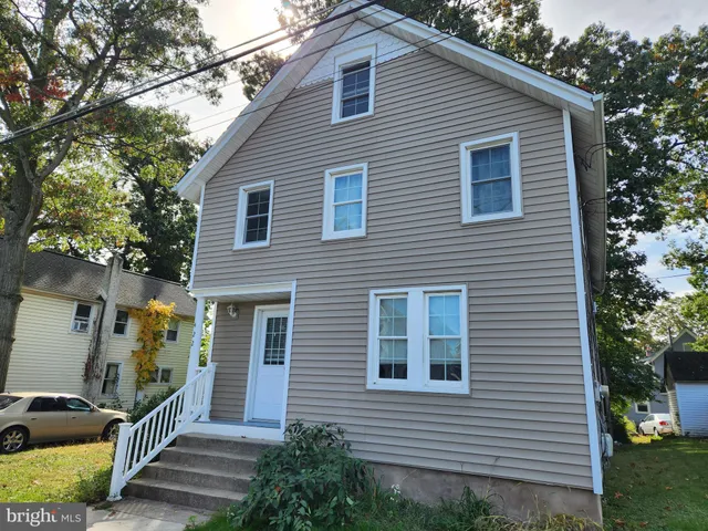 $1,750 | 422 Wesley Avenue, Unit A, Pitman, NJ 08071