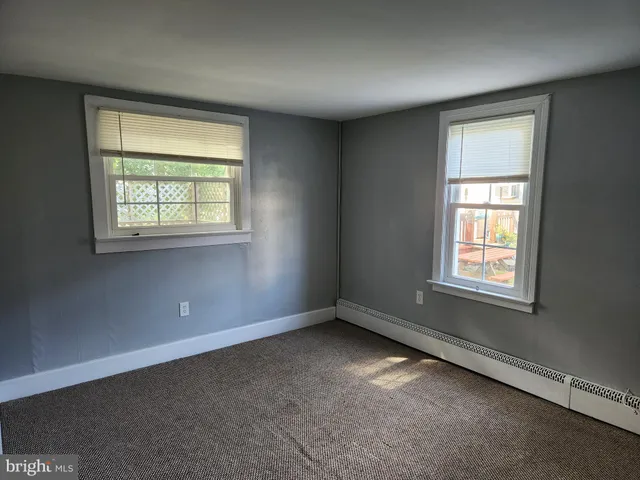$1,750 | 422 Wesley Avenue, Unit A, Pitman, NJ 08071
