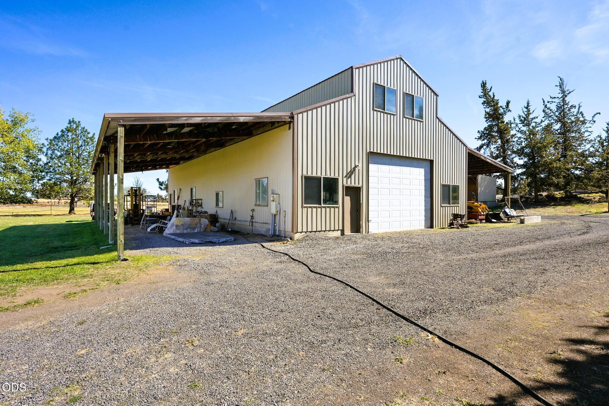 61330 Larsen Road Bend, OR 97702 - Photo 42 of 62 Gallery Image 42