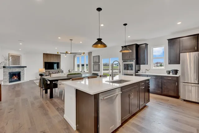 $987,895 | 6232 Lafond Circle, Lisle, IL 60532