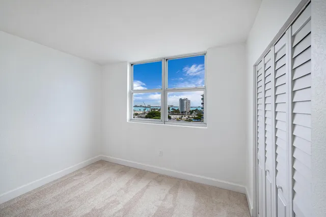 $3,000 | 7501 East Treasure Drive, Unit 8N, North Bay Village, FL 33141