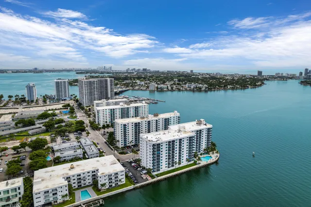 $3,000 | 7501 East Treasure Drive, Unit 8N, North Bay Village, FL 33141