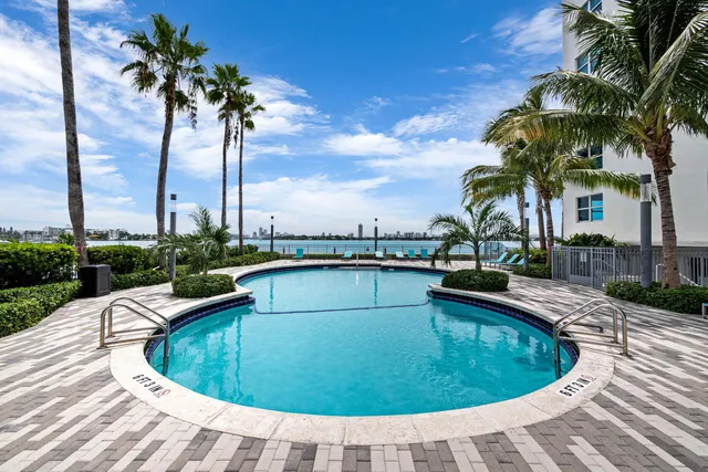 $3,000 | 7501 East Treasure Drive, Unit 8N, North Bay Village, FL 33141