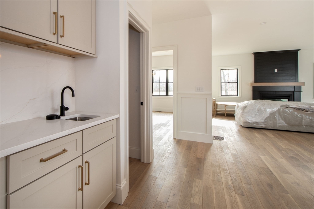 37 Richards Road, Unit A Hull, MA 02045 - Photo 13 of 18