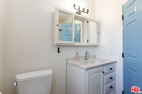 $899,000 | 8362 Shirley Avenue, Northridge, CA 91324