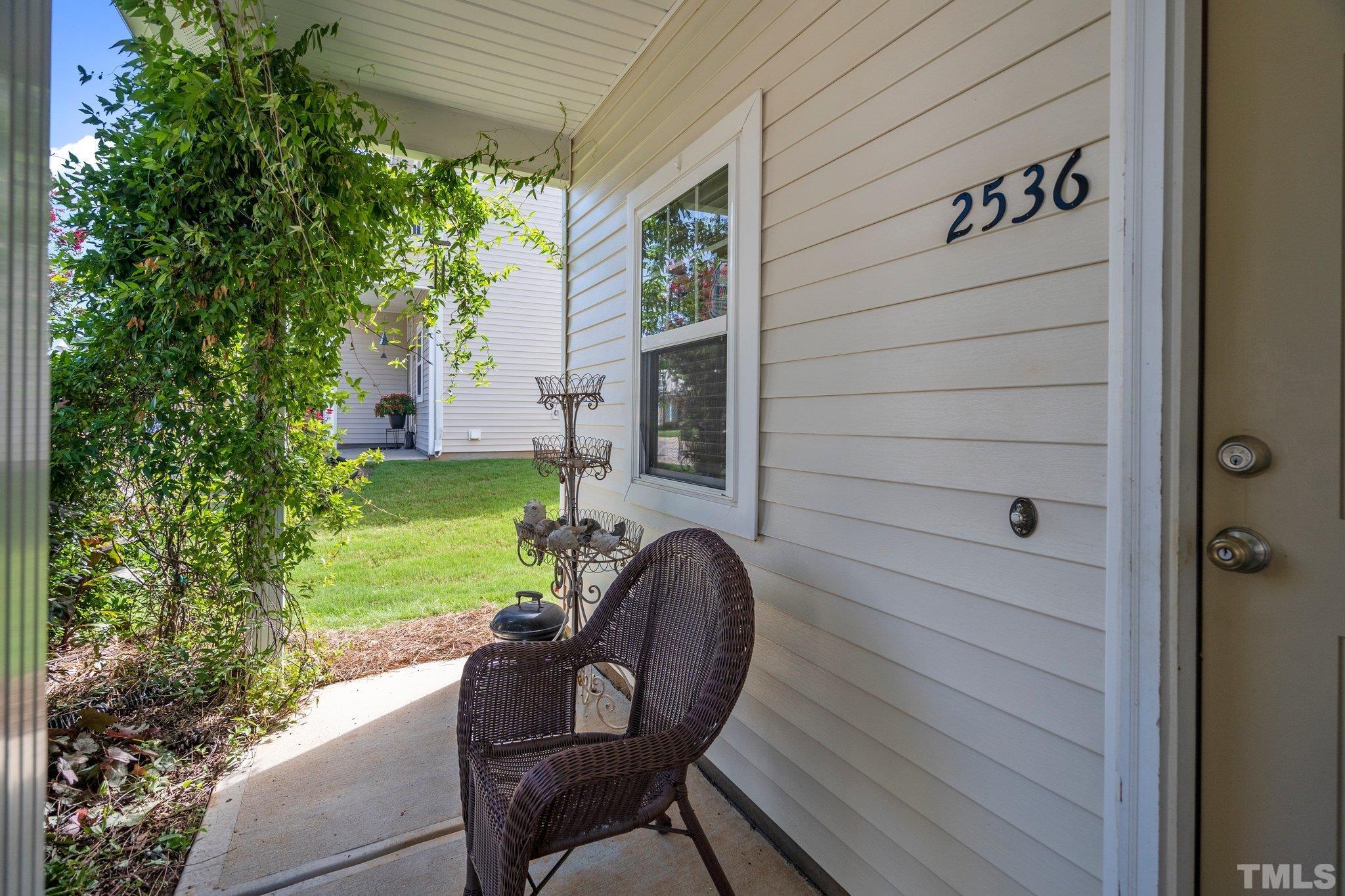 2536 Spring Oaks Way Raleigh, NC 27614 - Photo 4 of 35 Gallery Image 4