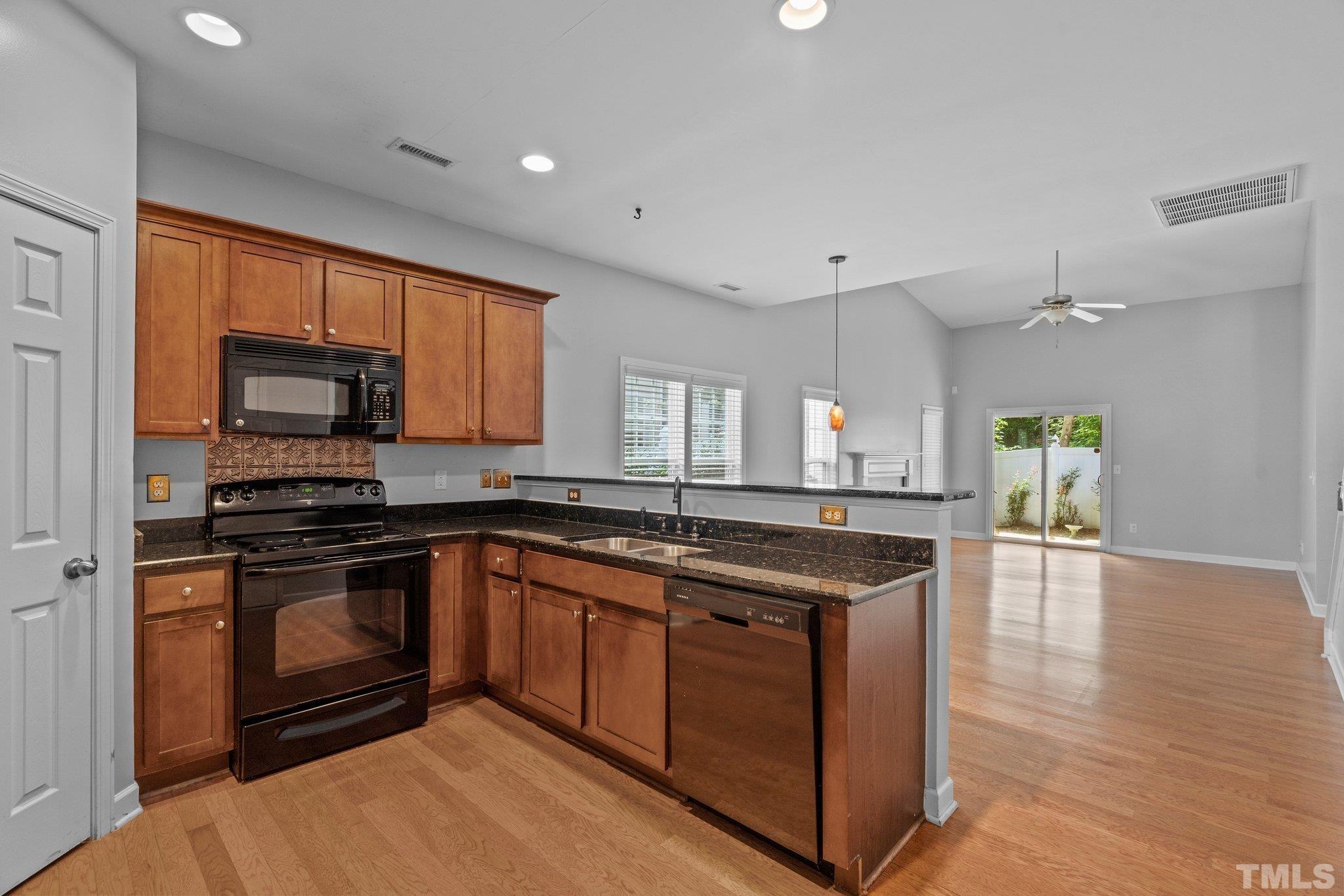 2536 Spring Oaks Way Raleigh, NC 27614 - Photo 8 of 35 Gallery Image 8