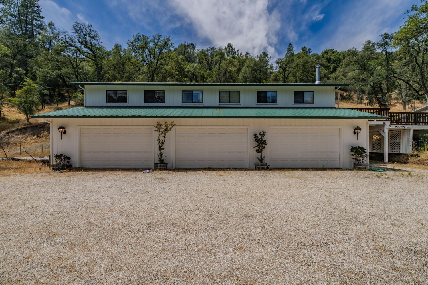 8531 Sheep Ranch Road Mountain Ranch, CA 95246 - Photo 3 of 47
