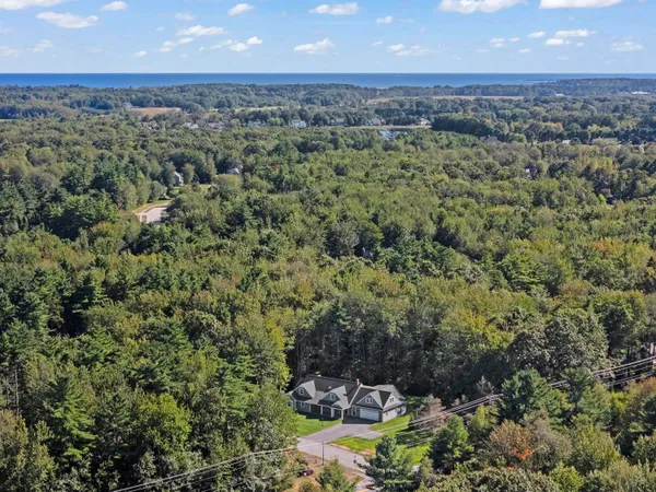 $999,999 | 1 Coralburst Lane, Scarborough, ME 04074