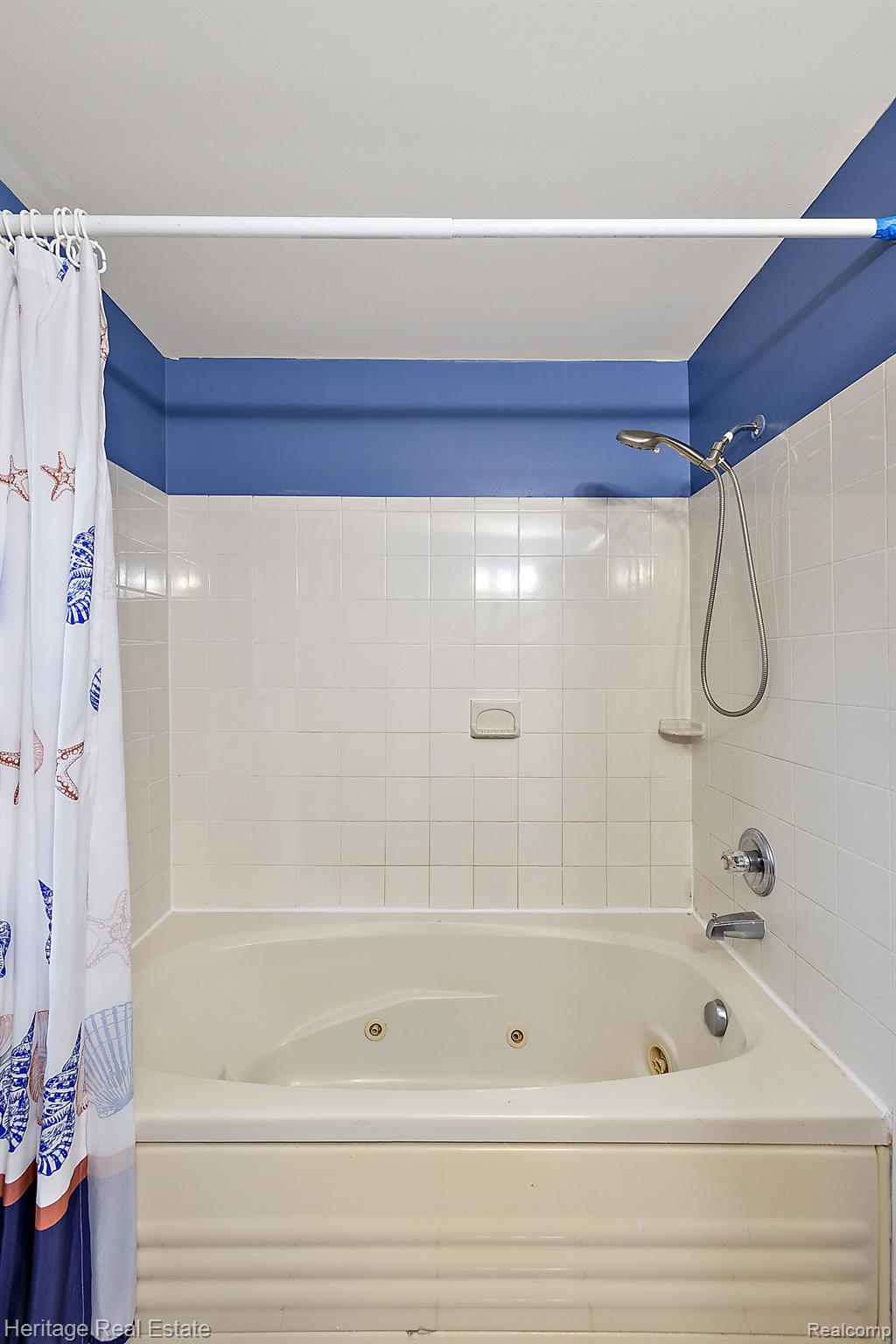 2926 Alexander Street Rochester, MI 48309 - Photo 16 of 34 Gallery Image 16