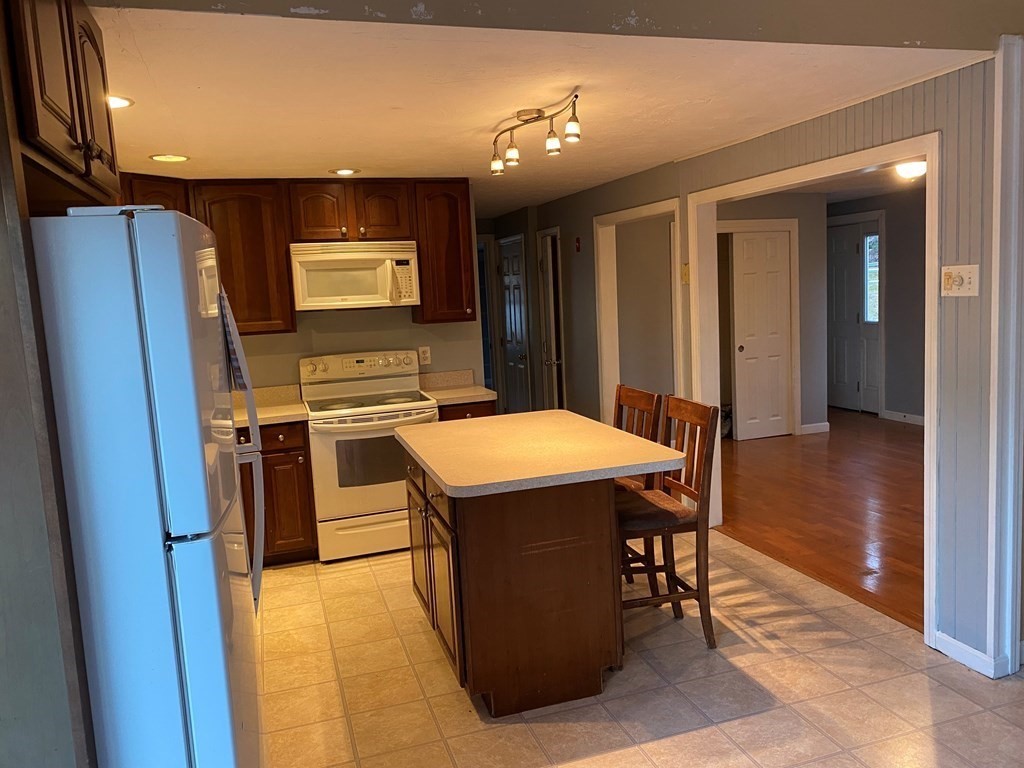 84 Mason Road Townsend, MA 01474 - Photo 7 of 24