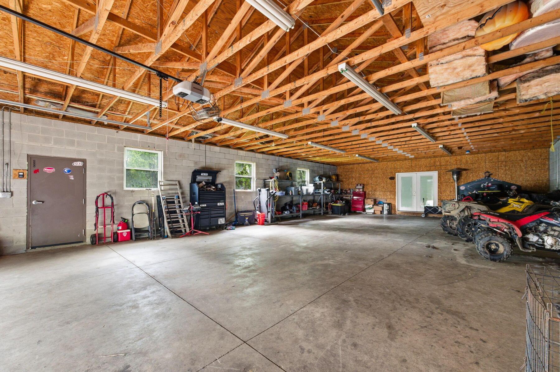 1691 Dyer Road Grove City, OH 43123 - Photo 67 of 108 interior of garage